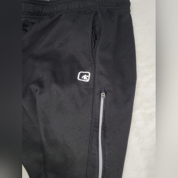And 1 Black Sweatpants with Elastic Waistband and Minimalist Design - Picture 5 of 11